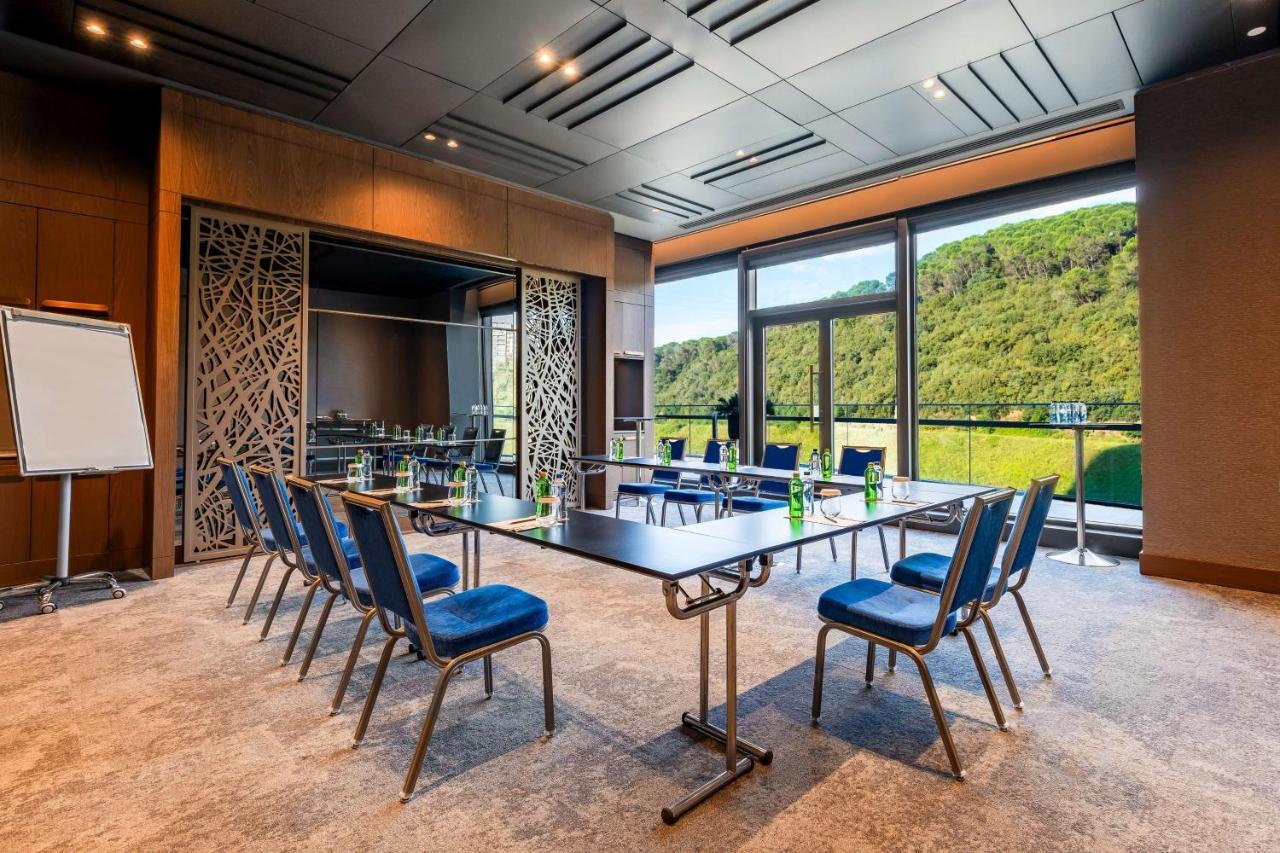Radisson Collection Hotel, Vadistanbul Exterior foto Meeting room