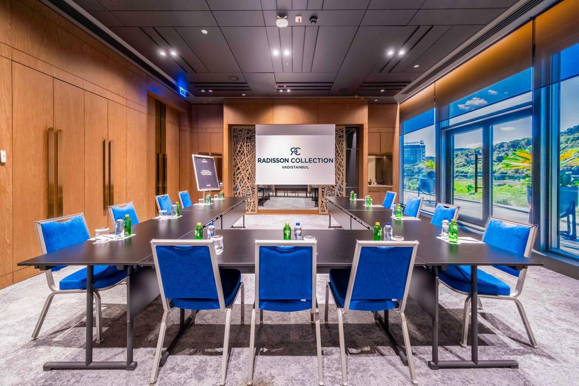Radisson Collection Hotel, Vadistanbul Exterior foto Meeting room at Radisson Collection Hotel, Belgrade